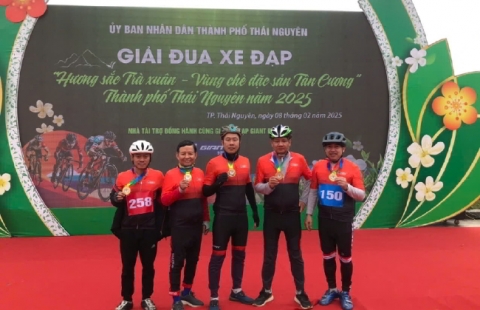 CLB xe đạp Thép Việt – Sing tham dự Giải đua xe đạp “Hương sắc Trà xuân – Vùng chè đặc sản Tân Cương” Thành phố Thái Nguyên năm 2025
